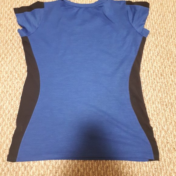 Two t-shirts - Picture 5 of 11